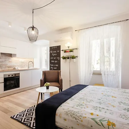 Apartamento Ciottina 24 *