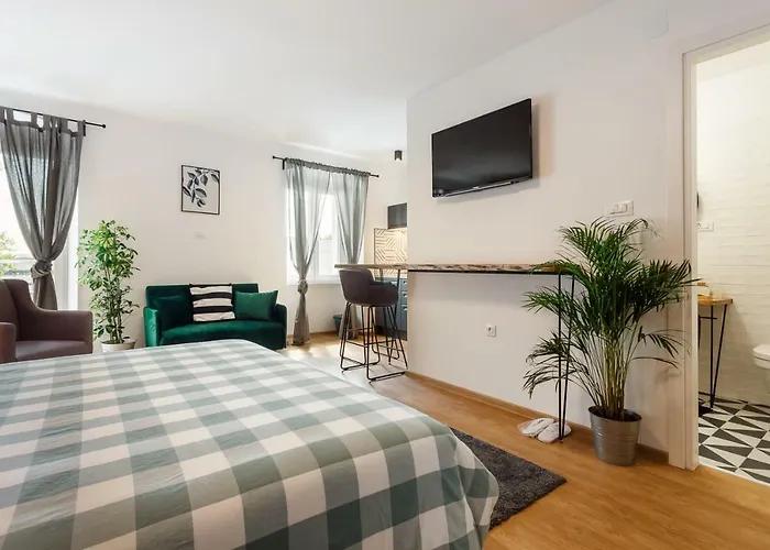 Appartement Ciottina 24 *